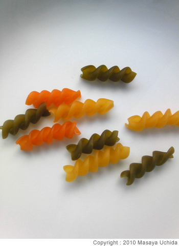Image of fusilli pasta imitating electron waves