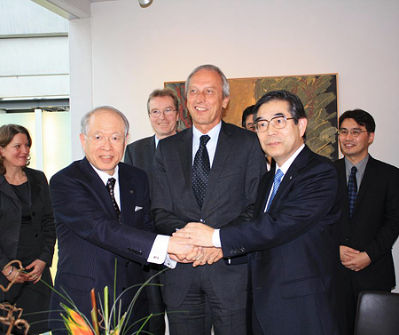 Image of President Noyori, Peter Gruss and Kohei Tamao