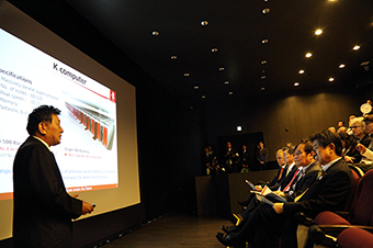 Image of Dr. Hirao giving a presntation Image of Dr. Hirao giving a presntation