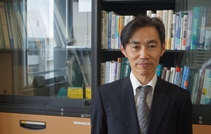 Image of Tadafumi Kato at his office