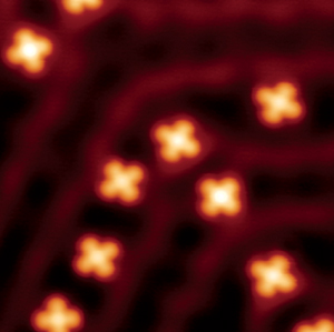 Image of iron-phthalocyanine molecules