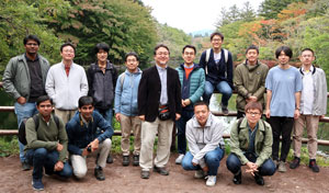 Image of Tahei Tahara and his lab members