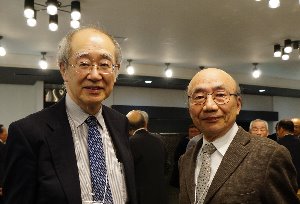 Image of Drs. Shibata and Fushimi Image of Drs. Shibata and Fushimi