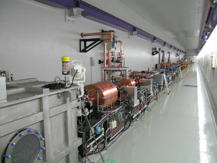 SCSS試験加速器のトンネル内部の写真