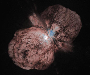 重い星が末期に作る厚い雲の例（りゅうこつ座イータ星）（Jon Morse, NASA提供）の画像