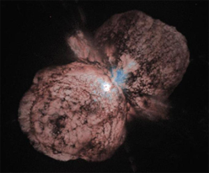 重い星が末期に作る厚い雲の例(りゅうこつ座イータ星)(Jon Morse, NASA提供)の画像