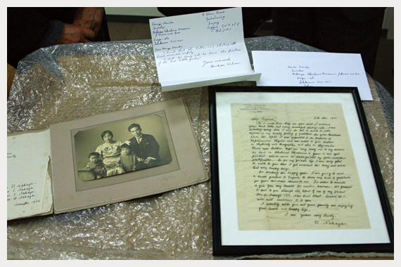中谷宇吉郎の家族写真とウィルソンにあてた手紙の写真