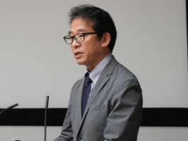 松浦 文部科学省審議官の写真