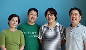 杉本慶子チームリーダー、岩瀬哲上級研究員、アヌポン・ラオハビシット研究員、白須賢グループディレクターの写真