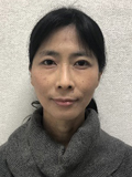 信定 知江 研究員の写真