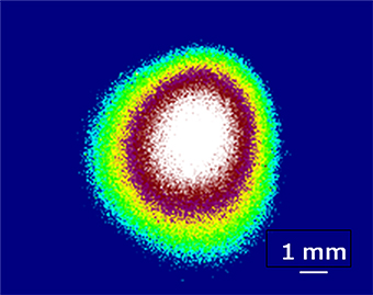 軟X線レーザー(波長30nm)の空間プロファイル(2015年12月8日)