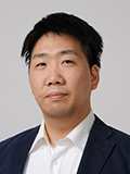 Yasunari Suzuki