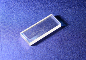 Image of a lithium niobate crystal
