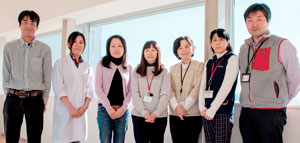 Image of Takuhiro Ito, Kazuhiro Kashiwagi  and the lab members