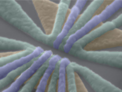 image of three-qubit device