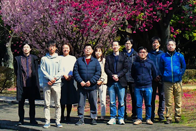Picture of Yuichiro Kato and his lab menber